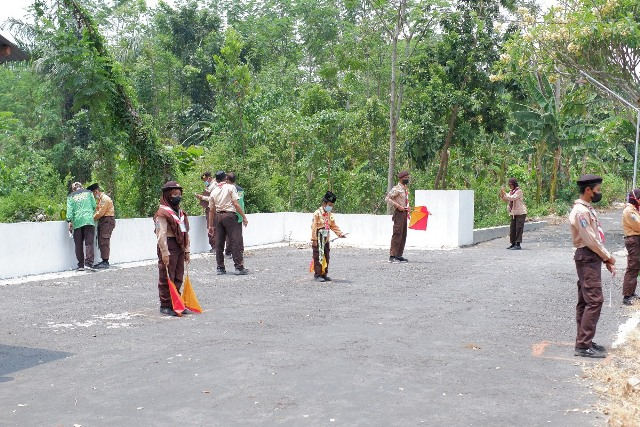 Lomba Semboyan dan Isyarat